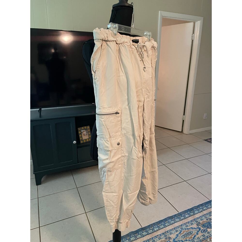 Women’s Banana Republic Pants Size XL - Picture 2 of 5